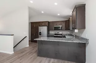 913 Harvest Dr SW, Lonsdale, MN 55046 - Photo 10