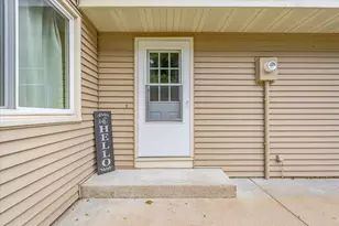 907 Monterey Dr, Shoreview, MN 55126 - Photo 6