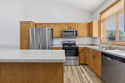1523 Balinese Street, Shakopee, MN 55379 - Photo 8