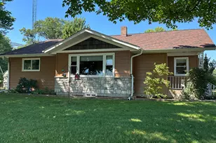 E910 Cedar Rd, Eau Claire, WI 54701 - Photo 2