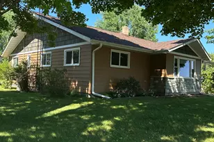 E910 Cedar Rd, Eau Claire, WI 54701 - Photo 4
