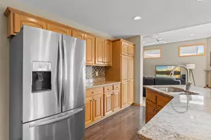 3331 98th Cir N, Brooklyn Park, MN 55443 - Photo 8