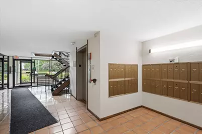2455 Londin Lane E #417, Maplewood, MN 55119 - Photo 16