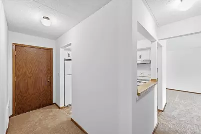 2455 Londin Lane E #417, Maplewood, MN 55119 - Photo 2