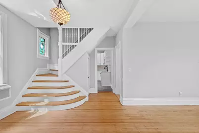 1323 Lincoln Avenue, Saint Paul, MN 55105 - Photo 4