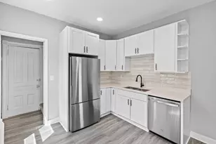 1323 Lincoln Ave, Saint Paul, MN 55105 - Photo 20