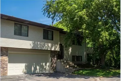 8445 Morgan Lane, Eden Prairie, MN 55347 - Photo 2