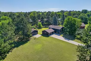 307 NE 10th St Cir, Grand Rapids, MN 55744 - Photo 2