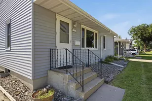 819 15th St N, Moorhead, MN 56560 - Photo 4