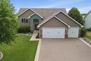 711 Williams Dr, Hastings, MN 55033 - Photo 1