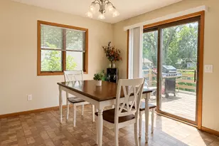 815 10th St W, Hastings, MN 55033 - Photo 8