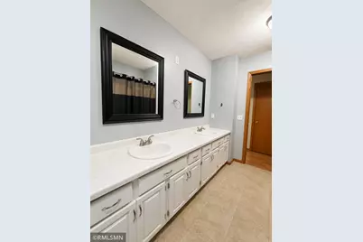 815 10th Street W, Hastings, MN 55033 - Photo 12