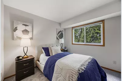 5700 Deer Trail E, Shoreview, MN 55126 - Photo 12