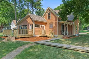 1221 10th St E, Menomonie, WI 54751 - Photo 2