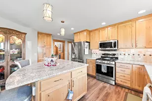 3588 Newcastle Dr, River Falls, WI 54022 - Photo 14