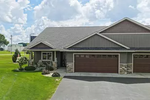 3588 Newcastle Dr, River Falls, WI 54022 - Photo 2