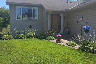1027 Meadow St, Cologne, MN 55322 - Photo 2
