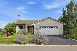1027 Meadow St, Cologne, MN 55322 - Photo 2