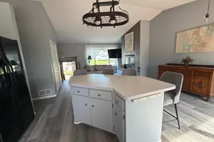 1027 Meadow St, Cologne, MN 55322 - Photo 4