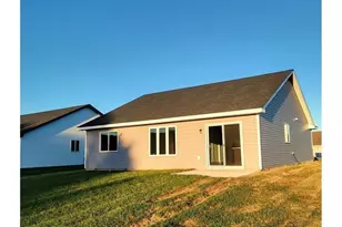 250 Spring St, Osceola, WI 54020 - Photo 6