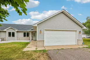 720 Oakwood Street Northwest, Isanti, MN 55040 - Photo 2