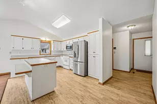 720 Oakwood Street Northwest, Isanti, MN 55040 - Photo 14