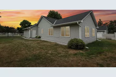 720 Oakwood Street NW, Isanti, MN 55040 - Photo 52