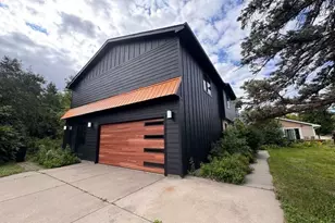 6601 Naomi Dr, Edina, MN 55439 - Photo 2