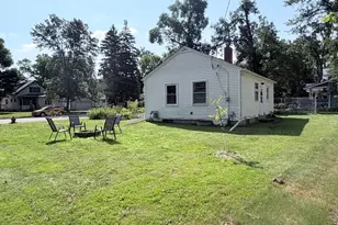 560 2nd Ave NW, Milaca, MN 56353 - Photo 2