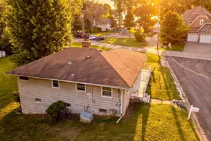 4528 Aberdeen Rd, Mound, MN 55364 - Photo 4