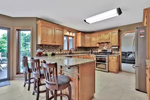 987 Demont Ave E, Maplewood, MN 55109 - Photo 12