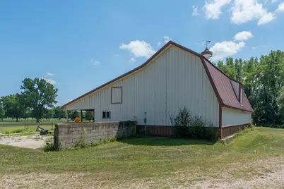 223 Joy Avenue SW, Madelia, MN 56062 - Photo 44