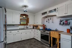 223 Joy Ave SW, Madelia, MN 56062 - Photo 6