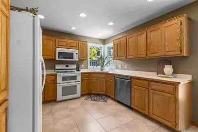 16770 Javelin Avenue, Lakeville, MN 55044 - Photo 6