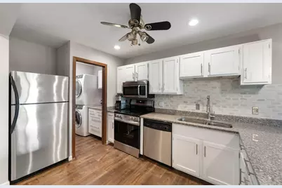 5697 Green Circle Drive #315, Hopkins, MN 55343 - Photo 2