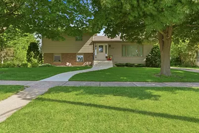 220 North Street E, Amboy, MN 56010 - Photo 1