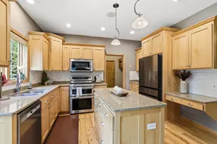 2362 Fieldstone Curve, Woodbury, MN 55129 - Photo 18