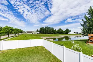 4459 15th St S, Moorhead, MN 56560 - Photo 32