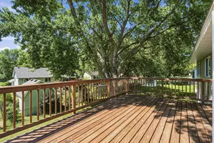 2682 Guthrie Ave N, Oakdale, MN 55128 - Photo 34