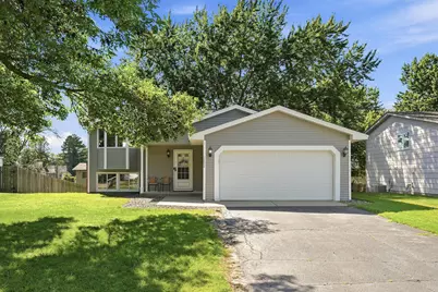 2682 Guthrie Avenue N, Oakdale, MN 55128 - Photo 1