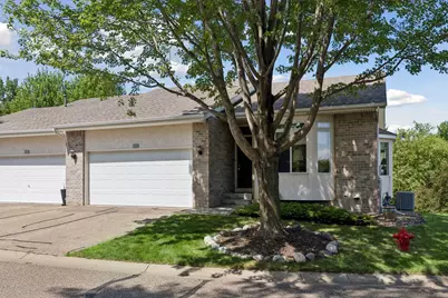 13323 Glenhaven Court, Apple Valley, MN 55124 - Photo 4
