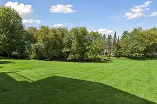 13323 Glenhaven Ct, Apple Valley, MN 55124 - Photo 2