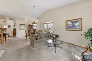 13323 Glenhaven Ct, Apple Valley, MN 55124 - Photo 14