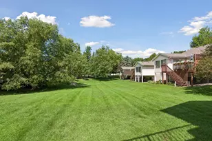 13323 Glenhaven Ct, Apple Valley, MN 55124 - Photo 12