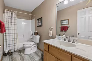 13323 Glenhaven Ct, Apple Valley, MN 55124 - Photo 28