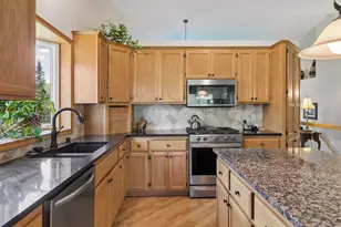 13323 Glenhaven Ct, Apple Valley, MN 55124 - Photo 16