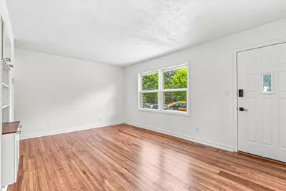 285 Hazelwood Street, Saint Paul, MN 55106 - Photo 6