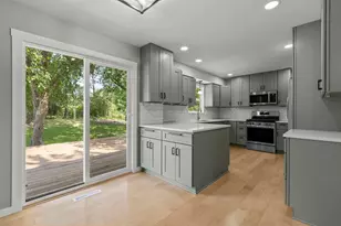 2865 Upper 79th Ct E, Inver Grove Heights, MN 55076 - Photo 10