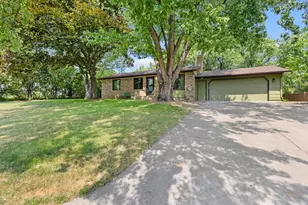 2865 Upper 79th Ct E, Inver Grove Heights, MN 55076 - Photo 2