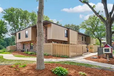 2411 Unity Avenue N, Golden Valley, MN 55422 - Photo 2